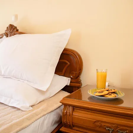 Lisa's Downtown Apartment *