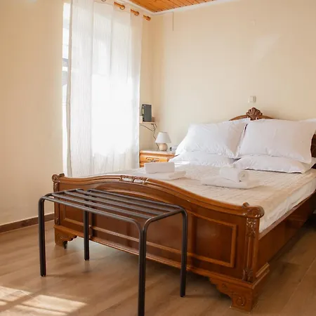 Lisa's Downtown Corfu (city)